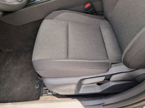 Used 2025 Toyota Camry LE AWD/4WD image 21