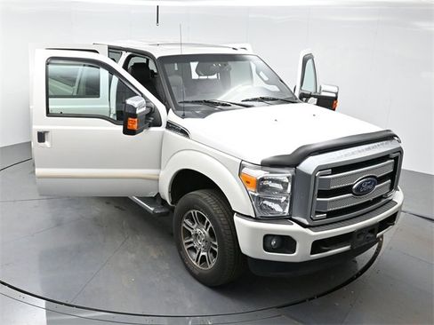 Used 2016 Ford F250 Platinum w/ Snow Plow Prep Package image 40