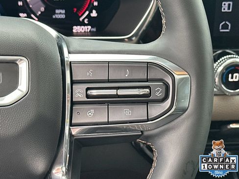 Used 2024 GMC Canyon Denali AWD/4WD image 25