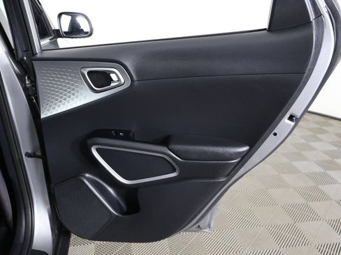 Used 2022 Kia Soul LX w/ Technology Package image 23