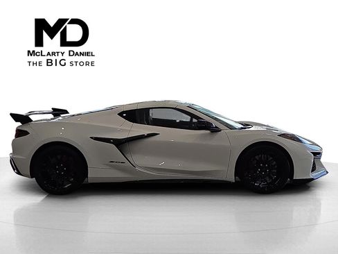 New 2026 Chevrolet Corvette Z06 image 2