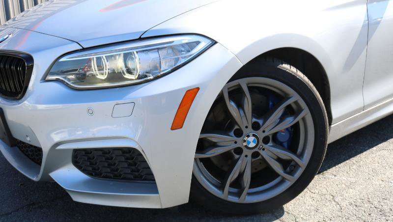 Used 2015 BMW M235i Convertible RWD image 4