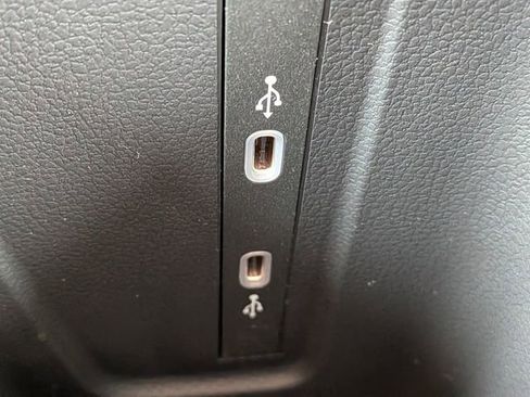 New 2026 Volkswagen Tiguan SE image 23