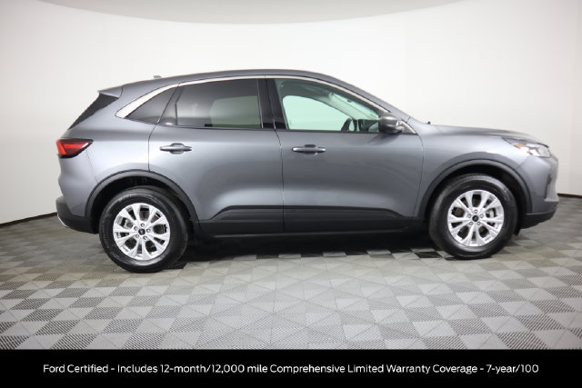 Certified 2023 Ford Escape Active w/ Tech Pack #2 AWD/4WD image 2