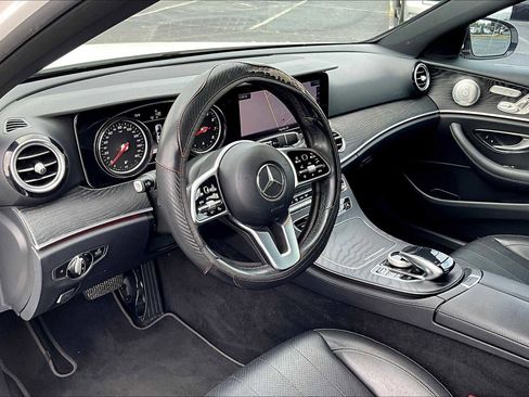 Used 2019 Mercedes-Benz E 300 image 17