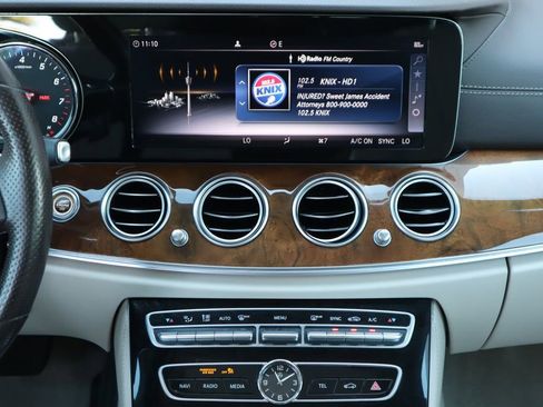 Used 2018 Mercedes-Benz E 300 E 300 image 14