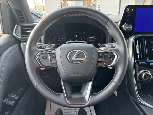 Used 2025 Lexus LX 700h Overtrail AWD/4WD image 14