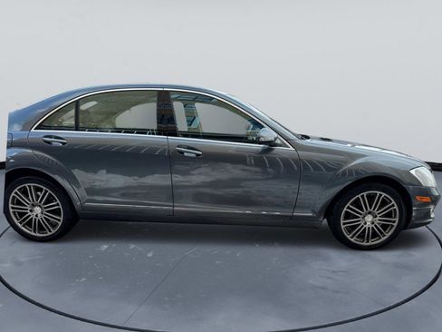 Used 2009 Mercedes-Benz S 550 4MATIC image 4