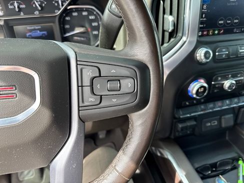 Used 2021 GMC Sierra 1500 SLT w/ SLT Premium Package AWD/4WD image 15