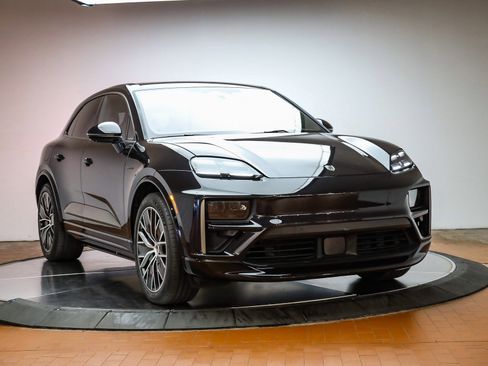 Used 2025 Porsche Macan Turbo Electric image 14