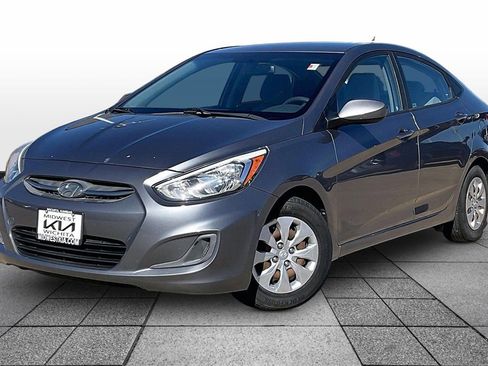 Used 2017 Hyundai Accent SE image 1