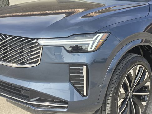 New 2026 Volvo XC90 B6 Ultra w/ Protection Package image 11