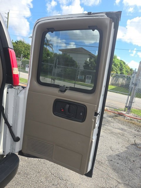 Used 2014 Chevrolet Express 2500 LS RWD image 11