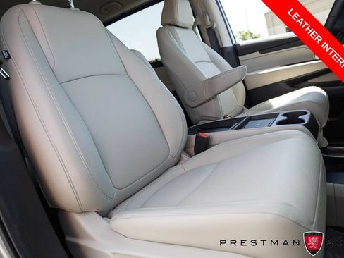 Used 2025 Honda Odyssey EX-L image 4