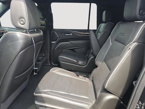 Used 2021 Cadillac Escalade ESV Premium Luxury AWD/4WD image 5