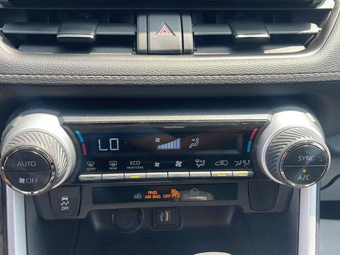 Used 2025 Toyota RAV4 LE AWD/4WD image 17