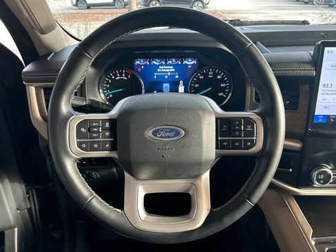 Used 2024 Ford Expedition Max Limited RWD image 16