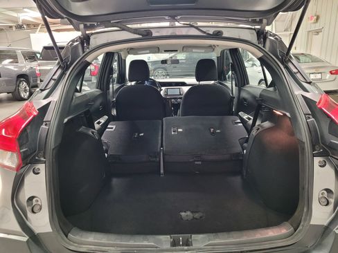Used 2019 Nissan Kicks S FWD image 36