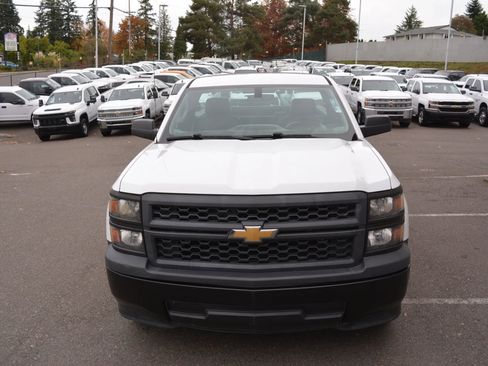 Used 2015 Chevrolet Silverado 1500 W/T w/ Trailering Package image 2