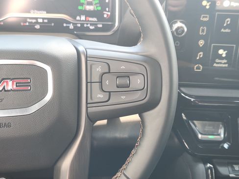 Used 2025 GMC Sierra 2500 AT4 AWD/4WD image 29