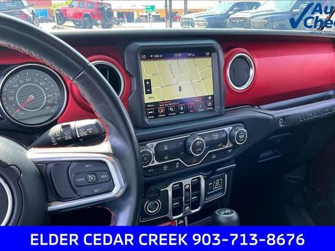 Used 2021 Jeep Wrangler Unlimited Rubicon AWD/4WD image 7