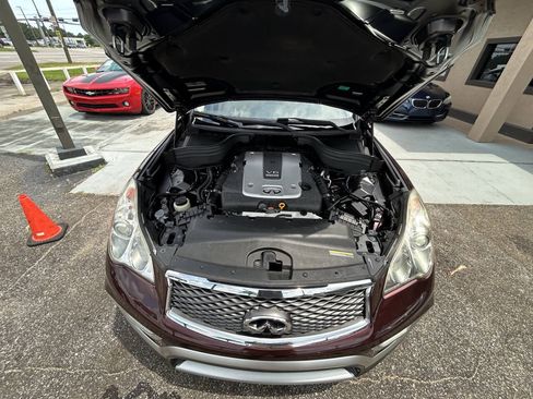 Used 2017 INFINITI QX50 2WD w/ Premium Plus Package image 9