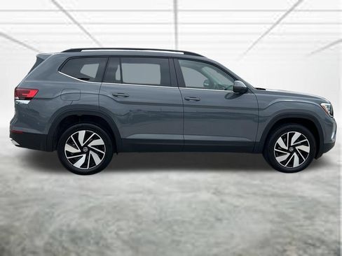 New 2026 Volkswagen Atlas SE FWD image 6