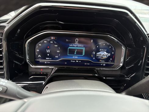Used 2025 Chevrolet Silverado 1500 RST AWD/4WD image 19