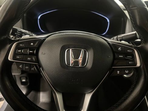 Used 2020 Honda Accord Touring image 18