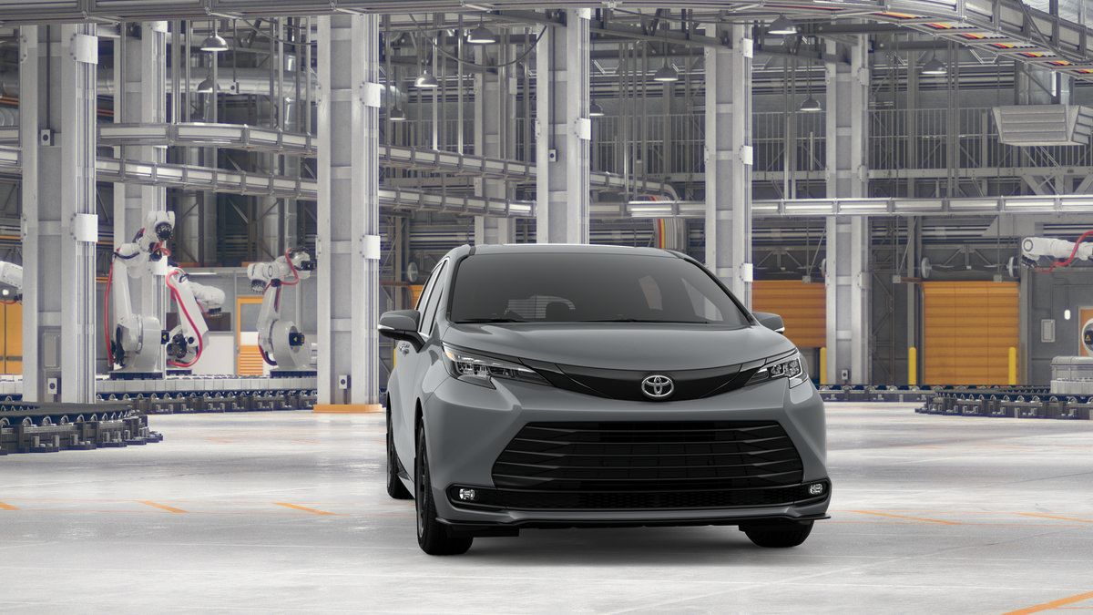 New 2026 Toyota Sienna XLE Woodland Edition AWD/4WD image 16