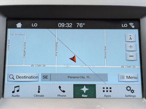 Used 2017 Ford Edge Titanium w/ Equipment Group 301A FWD image 15