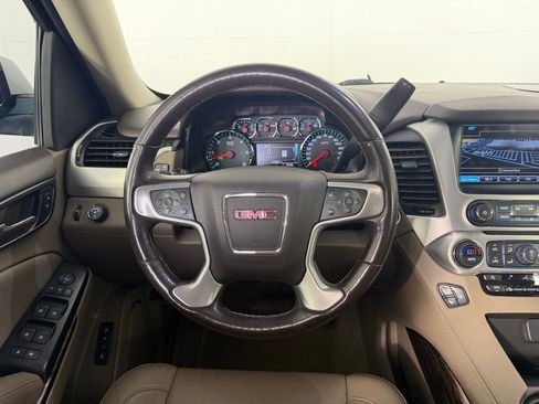 Used 2017 GMC Yukon XL SLT w/ Open Road Package RWD image 32