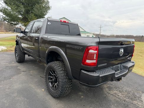 Used 2022 RAM 2500 Big Horn w/ Level B Equipment Group image 7