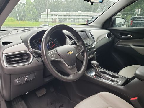 Used 2022 Chevrolet Equinox LT FWD image 28