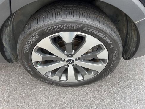 Used 2021 Kia Telluride EX w/ EX Premium Package image 6