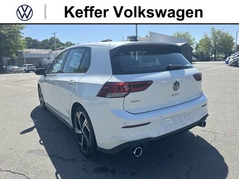 New 2026 Volkswagen GTI SE FWD image 3