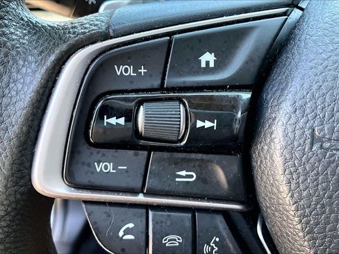 Used 2021 Honda Insight EX image 36