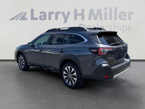 Used 2024 Subaru Outback Limited AWD/4WD image 3