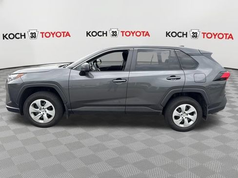 Used 2024 Toyota RAV4 LE AWD/4WD image 4