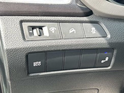 Used 2014 Hyundai Santa Fe GLS FWD image 34