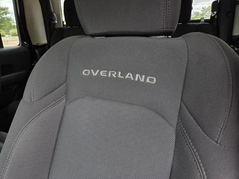 Used 2023 Jeep Gladiator Overland AWD/4WD image 24