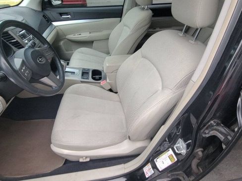 Used 2011 Subaru Outback 2.5i Premium AWD/4WD image 7