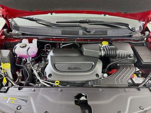 New 2026 Chrysler Pacifica Select image 32