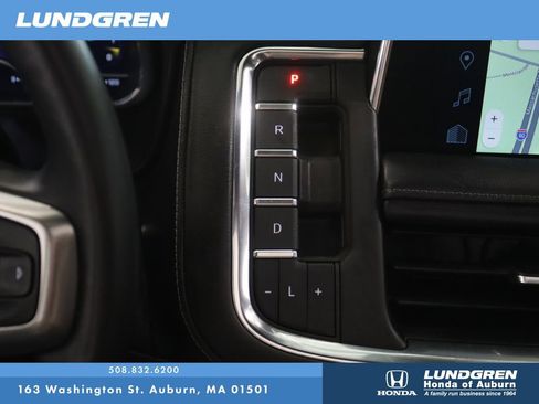 Used 2023 Chevrolet Tahoe Z71 w/ Z71 Off-Road Package AWD/4WD image 31