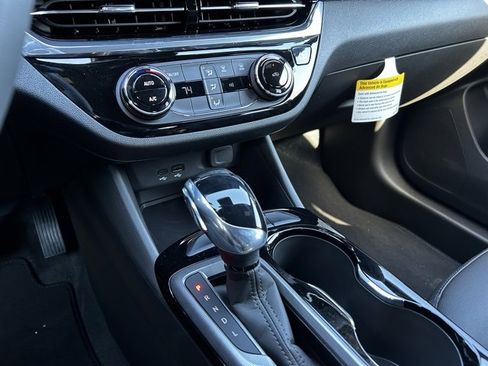 New 2026 Buick Envista Sport Touring image 23