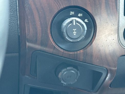 Used 2012 Ford F250 Lariat w/ Lariat Ultimate Pkg image 26