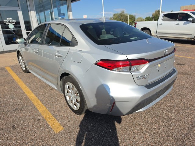 Used 2020 Toyota Corolla LE FWD image 6