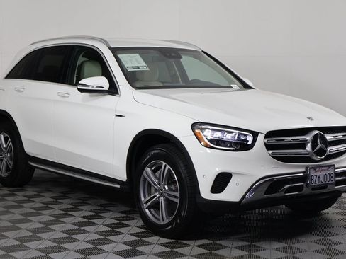 Certified 2022 Mercedes-Benz GLC 300 image 3
