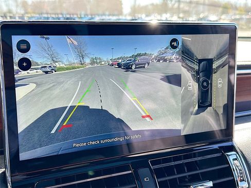 Used 2022 Lincoln Navigator Reserve image 23