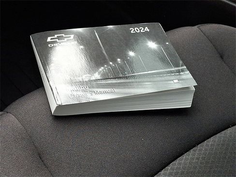 Used 2024 Chevrolet Malibu RS image 25